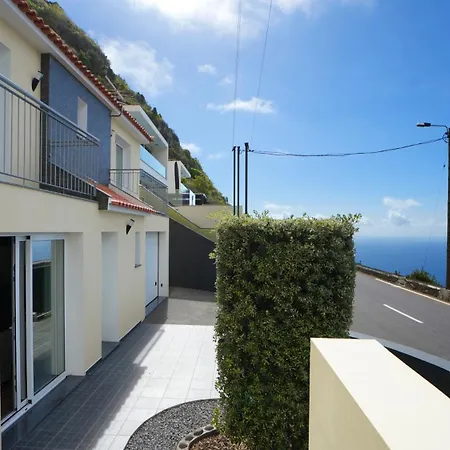 Wahoo By Lovelystay * Arco da Calheta (Madeira)